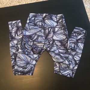 Blue palm leggings